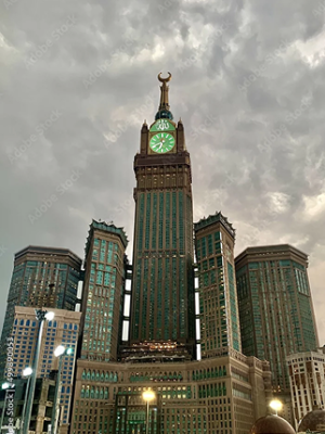 1000_F_499890053_yWrLzJVU8HR17eRFH55sWltgoiSmaVJp 1