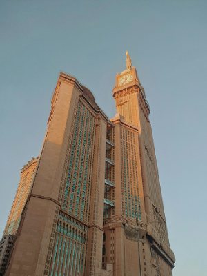 photo-1731510101041-addcea05f2c7 1